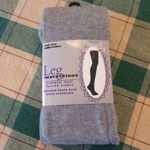 Leg Impressions footed tights NWT